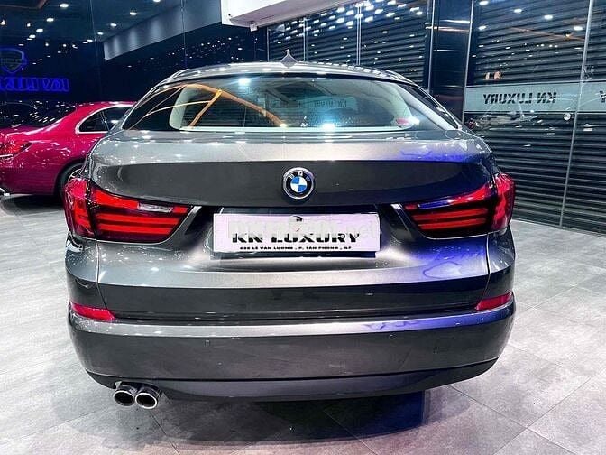 BMW 528i GT Model 2014 - 72000 km