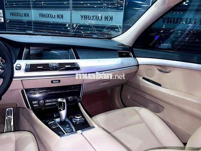 BMW 528i GT Model 2014 - 72000 km