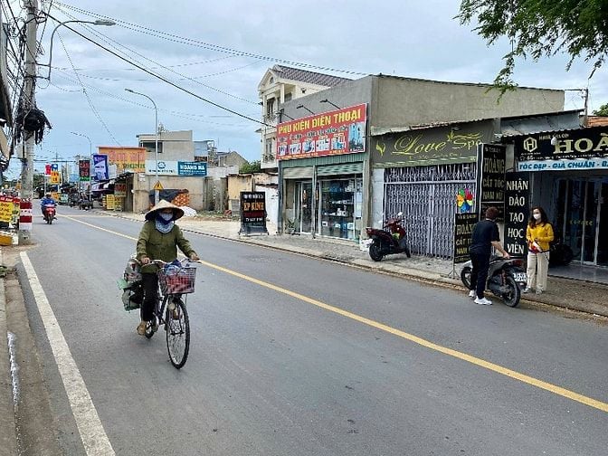 Cho thuê nhà mặt tiền nguyên căn 