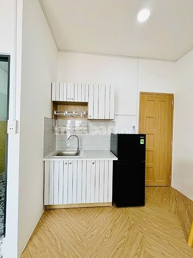 Phòng Studio bancon riêng full nội thất 30m2 - 71 Hồ Bá Kiện Quận 10