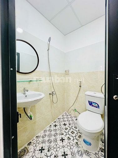 Phòng Studio bancon riêng full nội thất 30m2 - 71 Hồ Bá Kiện Quận 10