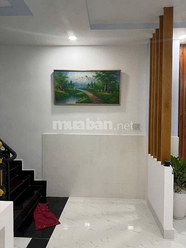 Dương bá trạc P1Q8. 52,7m2.có giếng trời vs ban công