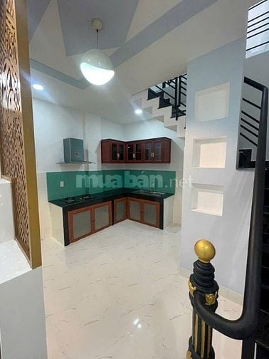 Dương bá trạc P1Q8. 52,7m2.có giếng trời vs ban công