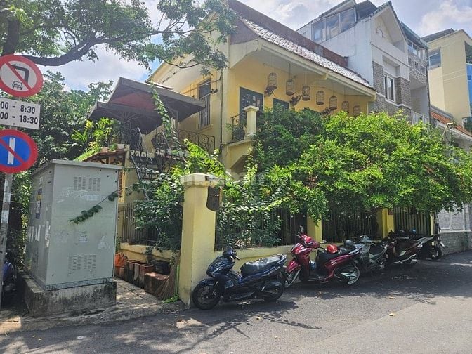 💥 Cho thuê nhà 2 mặt tiền trung tâm Quận 1 – Vị trí vàng, tiện ích đầ