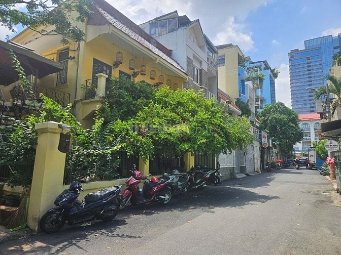 💥 Cho thuê nhà 2 mặt tiền trung tâm Quận 1 – Vị trí vàng, tiện ích đầ