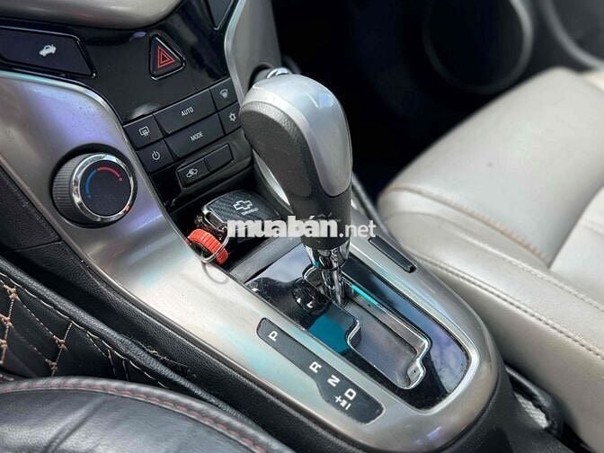 Chevrolet Cruze 2016 LTZ 1.8 AT - 131000 km