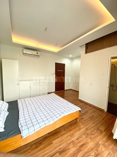 Phòng mới, nội thất, ban công. Sát ngay Vincom Phan Văn Trị