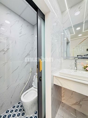 Nhà phố mới xây cạnh Emart2 4.4m x 14m 1 lững 3 lầu - sổ hồng 2025