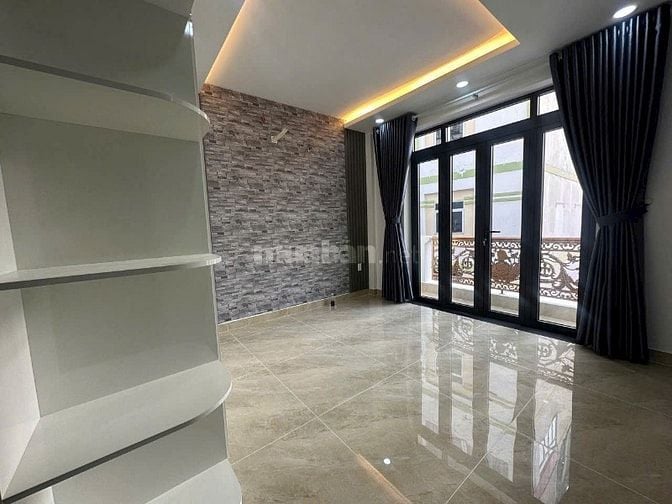 Nhà Mới Xây Tuyệt Đẹp, 2 lầu,sân thượng.Hẽm 6m thông gần Aeon Mall 