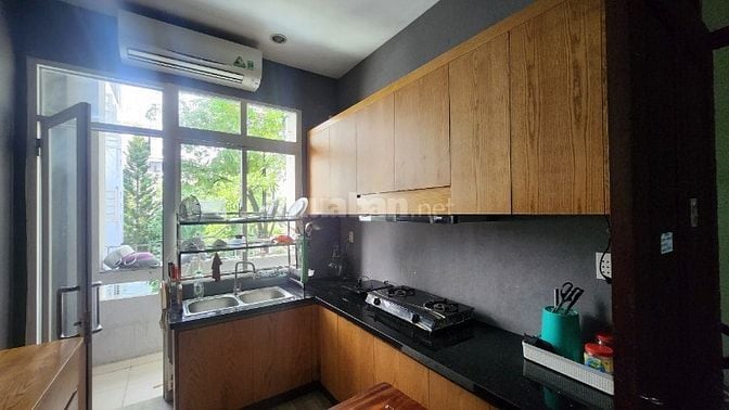 Chính chủ cần bán nhà mặt tiền Nguyễn Văn Linh , Phú Mỹ Hưng, Quận 7, 