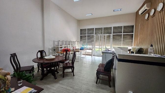 Chính chủ cần bán nhà mặt tiền Nguyễn Văn Linh , Phú Mỹ Hưng, Quận 7, 
