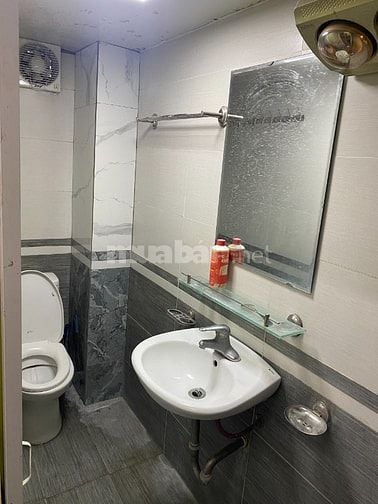 Cho thuê nhà nguyên căn ở Ngõ 2 Dốc Bệnh viện Phụ sản Hà Nội
