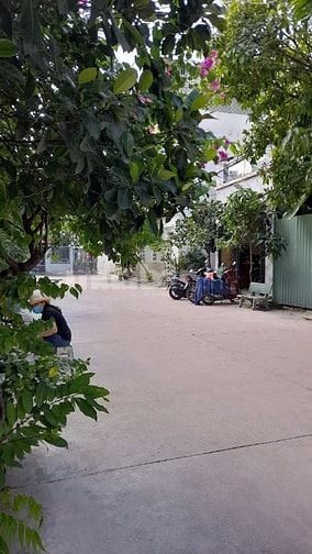 Bán nhà Thạnh Xuân 24 ,Sau Trường Nguyễn Văn Thệ . Gía Tốt