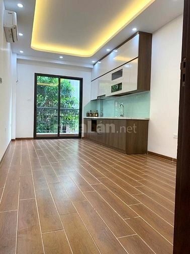 Bán nhà ngõ 97 Phố Văn Cao 44m2*5T,thang máy,2thoáng,20m ra oto,15tỷ. 