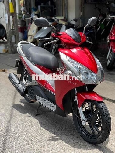 Honda Airblade đầu to phun xăng điện tử