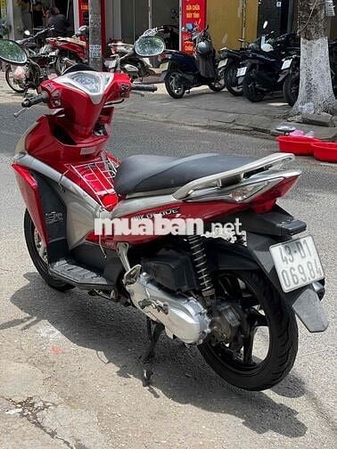 Honda Airblade đầu to phun xăng điện tử