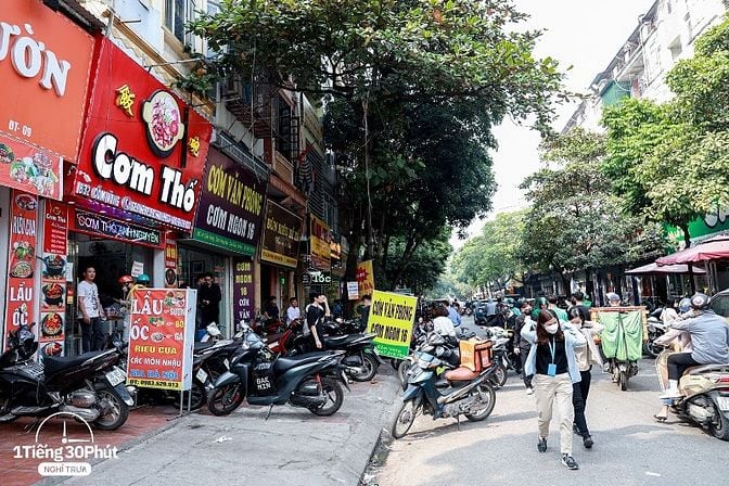 CHÍNH CHỦ - NHÀ MẶT NGÕ DINH DOANH, BÁN GẤP