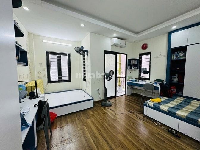Nhà đẹp Minh Khai, hàng hiếm dân xây chắc chắn 40m2 giá 7,6 tỷ 