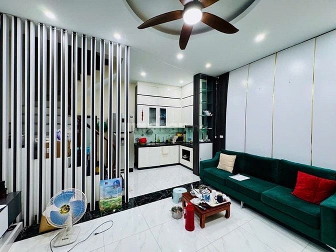 Nhà đẹp Minh Khai, hàng hiếm dân xây chắc chắn 40m2 giá 7,6 tỷ 
