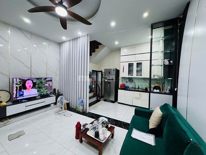 Nhà đẹp Minh Khai, hàng hiếm dân xây chắc chắn 40m2 giá 7,6 tỷ 