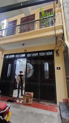 BÁN NHÀ 4 TẦNG ĐẸP DÂN XÂY MẶT NGÕ  KHÂM THIÊN, DT 42M2, 8,9 TỶ.