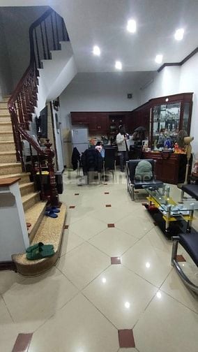 BÁN NHÀ 4 TẦNG ĐẸP DÂN XÂY MẶT NGÕ  KHÂM THIÊN, DT 42M2, 8,9 TỶ.