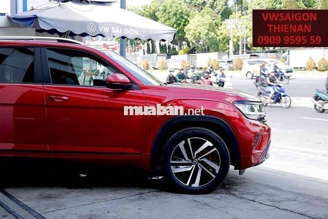 Volkswagen Teramont 2025 Limited King Red  - 25 km