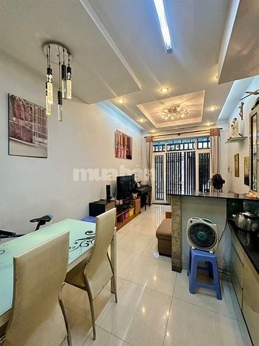 HXH Nguyễn Đình Chiểu Q3 - 4 tầng BTCT - 36m2 - Sổ a4