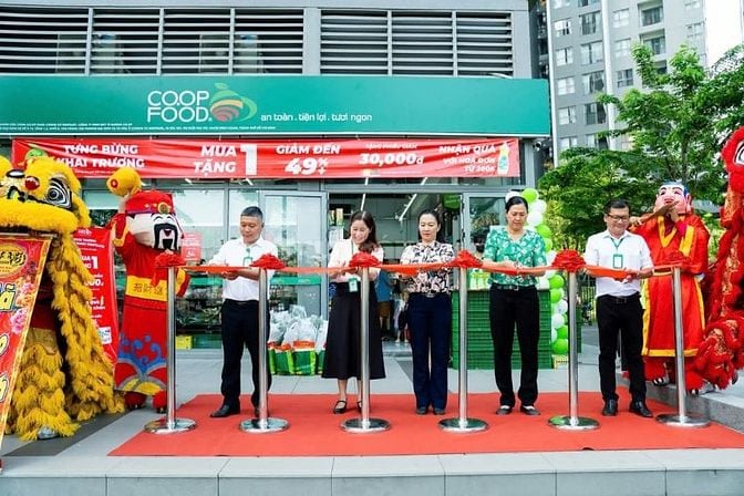 Chuỗi Cửa Hàng Cần Tuyển Gấp Nhân Viên Bán Hàng, Thu Ngân, Tạp Vụ 