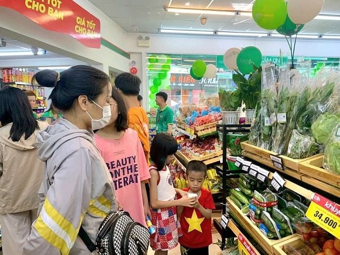 Chuỗi Cửa Hàng Cần Tuyển Gấp Nhân Viên Bán Hàng, Thu Ngân, Tạp Vụ 