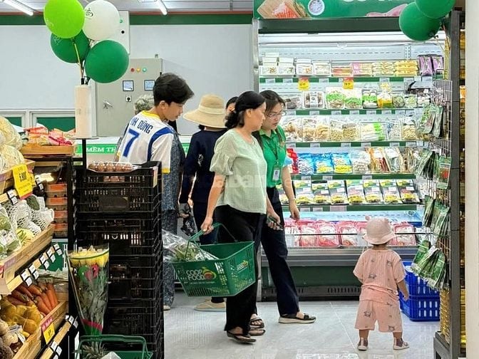 Chuỗi Cửa Hàng Cần Tuyển Gấp Nhân Viên Bán Hàng, Thu Ngân, Tạp Vụ 