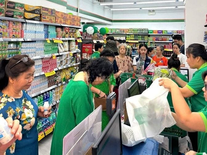 Chuỗi Cửa Hàng Cần Tuyển Gấp Nhân Viên Bán Hàng, Thu Ngân, Tạp Vụ 