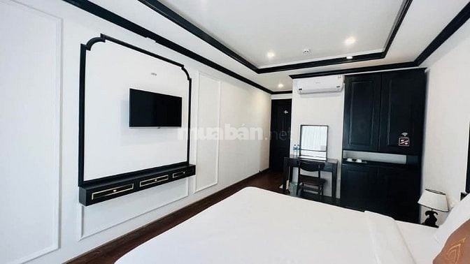 Bán khách sạn 7 Tầng 37P Qui Nhơn giá 38 Tỷ
