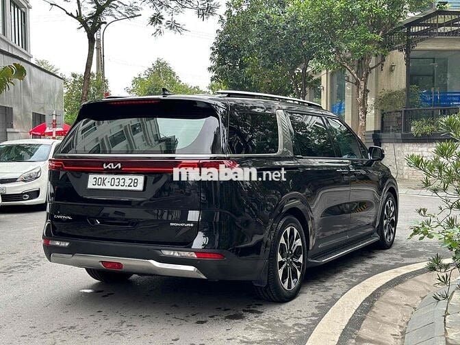 Kia Carnival 2024 2.2D Signature 7 ghế