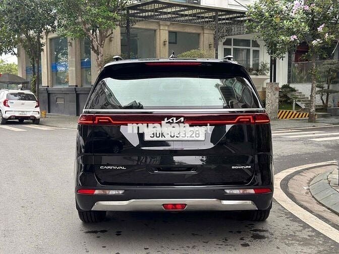 Kia Carnival 2024 2.2D Signature 7 ghế