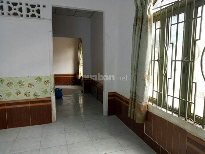 Cho thuê nhà nguyên căn 2 mặt tiền hẻm xe hơi gần Ngã tư Bình Phước