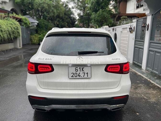 Mercedes GLC 200 4 Matic 2022 bản V1