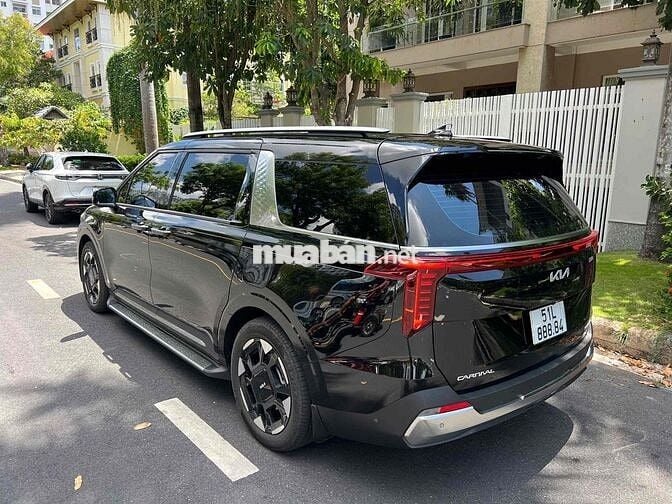 Kia Carnival 2024 2.2D Signature 7 ghế - 13000 km