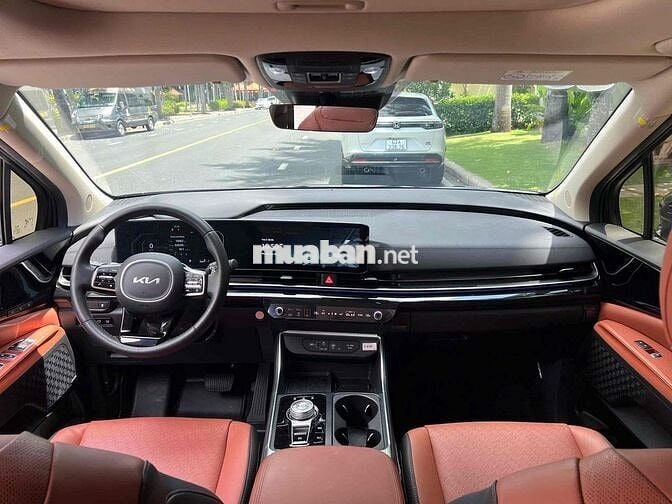 Kia Carnival 2024 2.2D Signature 7 ghế - 13000 km