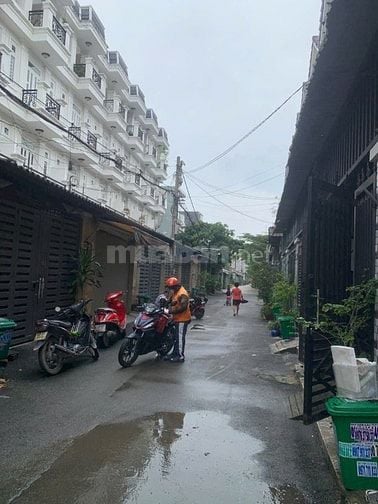 Bán nhà phố 1 trệt 3 lâu thạnh Xuân 22.Q12 tphcm