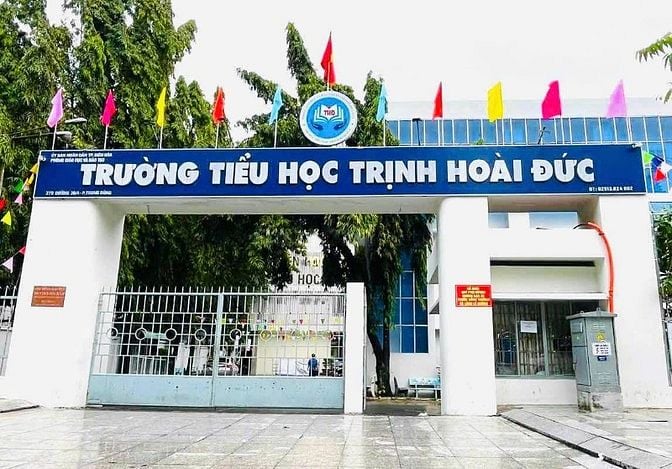 Xoay vốn cần bán gấp nhà mặt tiền đường ngay sân bay Biên Hòa.