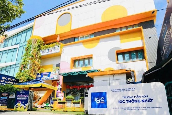 Xoay vốn cần bán gấp nhà mặt tiền đường ngay sân bay Biên Hòa.