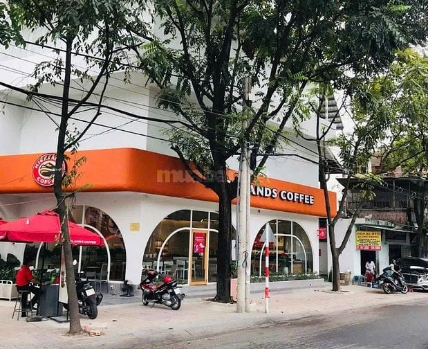 Xoay vốn cần bán gấp nhà mặt tiền đường ngay sân bay Biên Hòa.