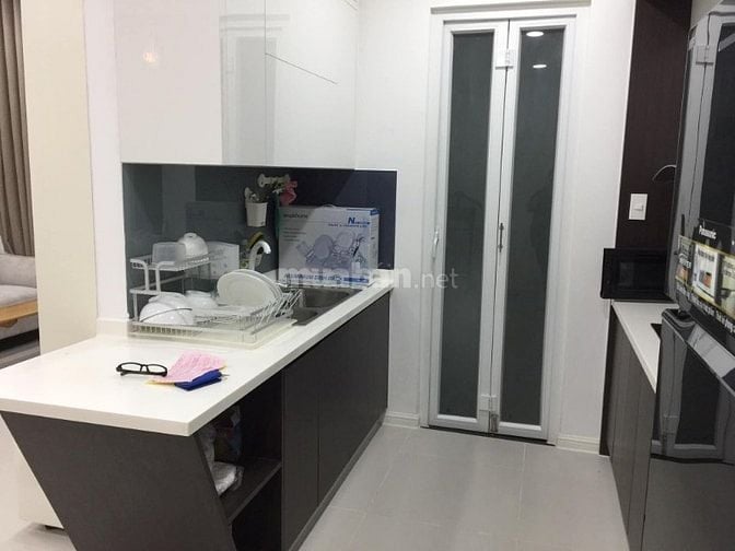 Cần bán gấp căn hộ Nguyễn Phúc Nguyên 110m2, 3PN, 2WC, căn góc, có SH.