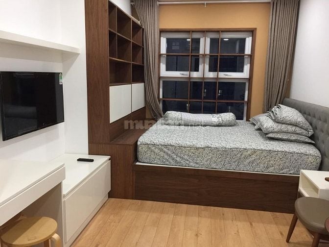 Cần bán gấp căn hộ Nguyễn Phúc Nguyên 110m2, 3PN, 2WC, căn góc, có SH.