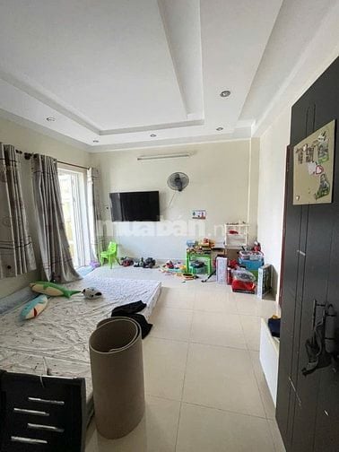 nhà 3 lầu  hẻm 793 đường Trần Xuân Soạn p. Tân Hưng kế  khu Him Lam 