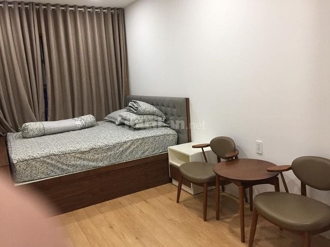 Cần bán gấp căn hộ Nguyễn Phúc Nguyên 110m2, 3PN, 2WC, căn góc, có SH.