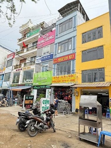 Giảm 5T.MT Trường Chinh 4 tầng.Thu nhập 40tr/tháng.Vỉa hè 10m.Chỉ 18,7
