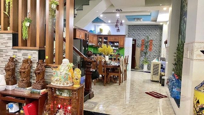 Cần bán khu nhà Vip Nguyễn Hữu Dật