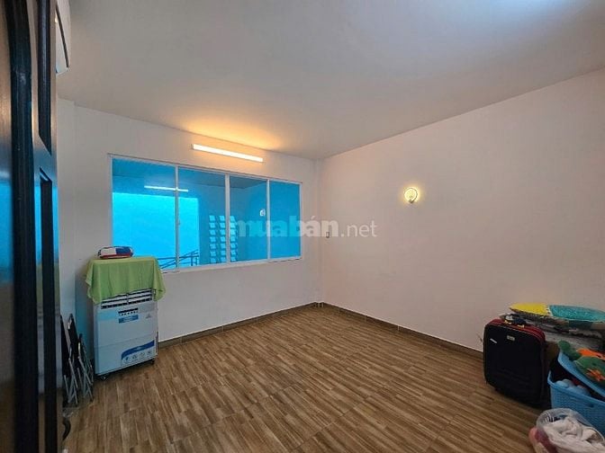 Mặt tiền nội bộ, môi trường sống tốt, thuận tiện, gần chợ, Aeon